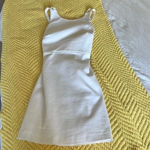 Gorgeous white mini dress - crossed back (ZARA)